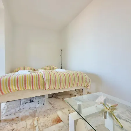 Апартаменты Another Day In Paradise *