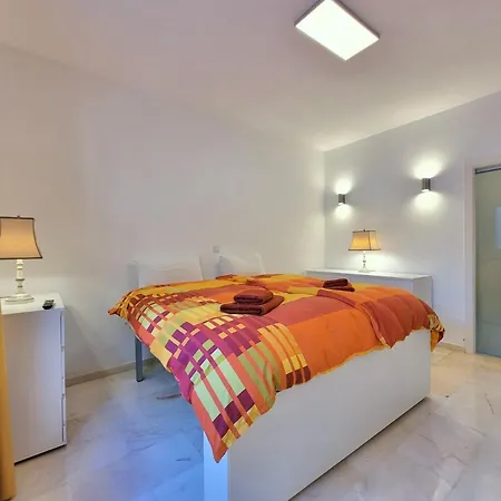 Another Day In Paradise Апартаменты *