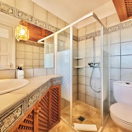 Апартаменты Another Day In Paradise *