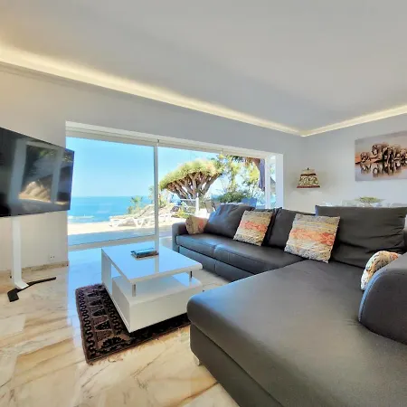 Апартаменты Another Day In Paradise