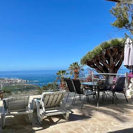 Another Day In Paradise Apartment *